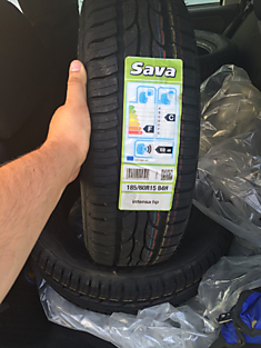 Sava Intensa 185/60/15
